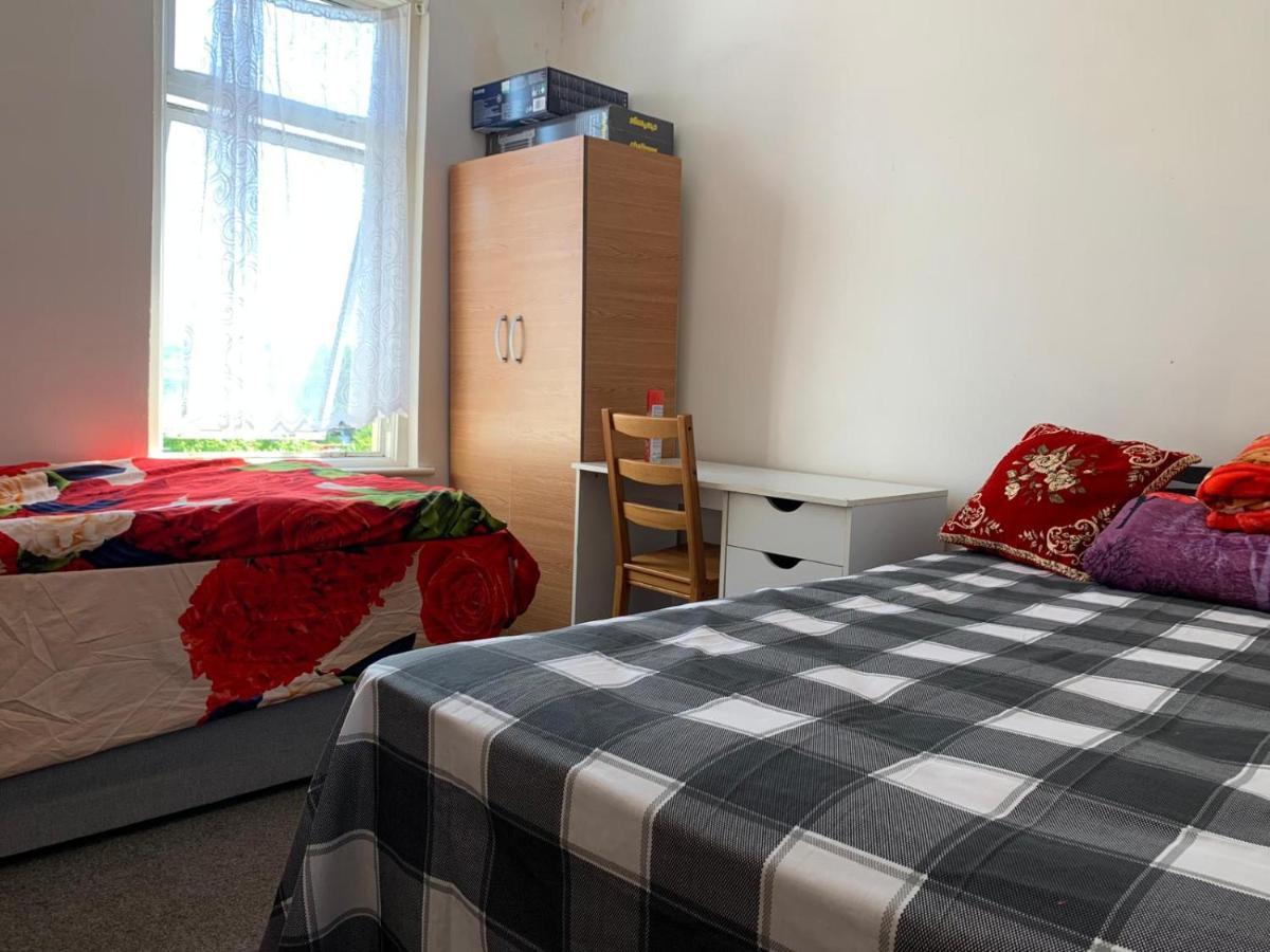 Double Bedroom Near The St Street Rail Station Gjestgiverier *