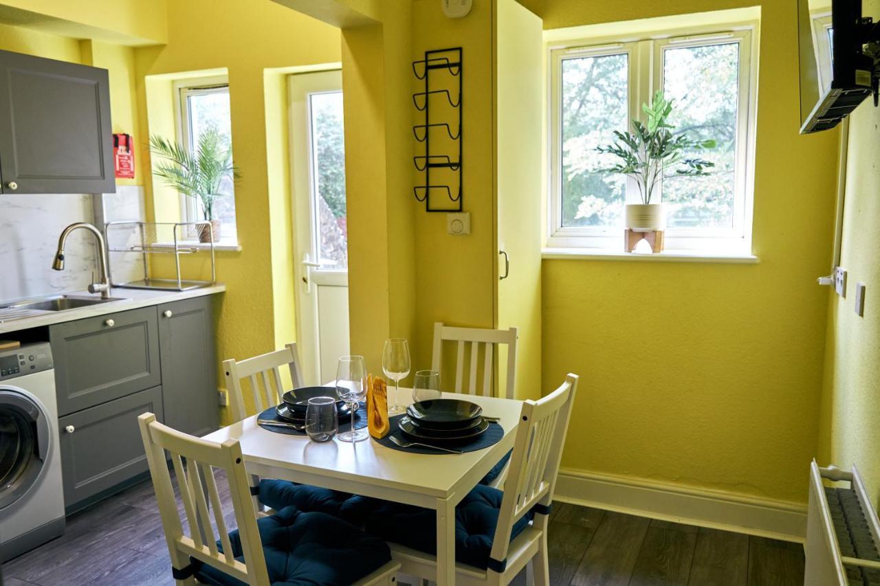 Apartment Luxury Holiday Elizabeth Line London