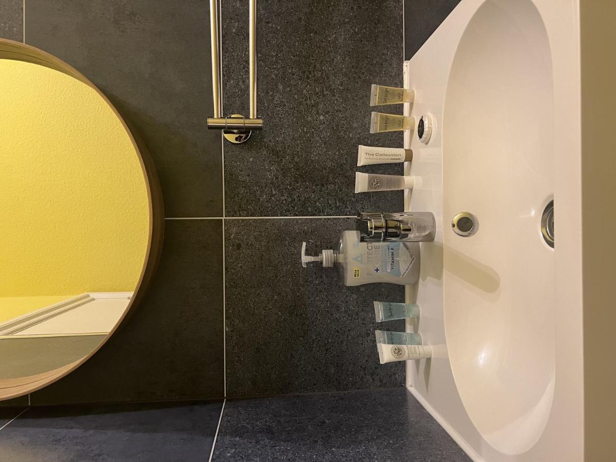 Luxury Holiday Elizabeth Line Apartment