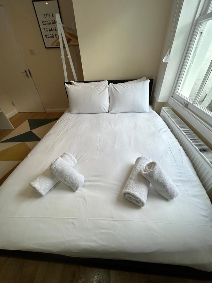 Flat 1, 128a Belsize Road Nw6 4bg Appartement Londres