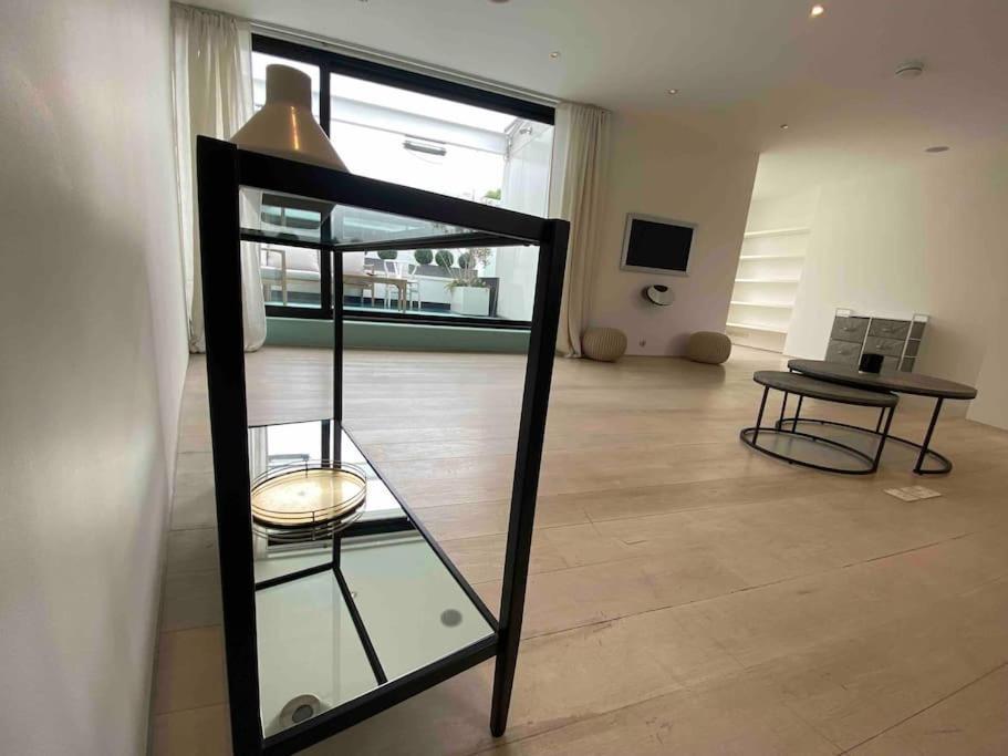 Stunning 4 Bed Mews House With Patio Holiday home