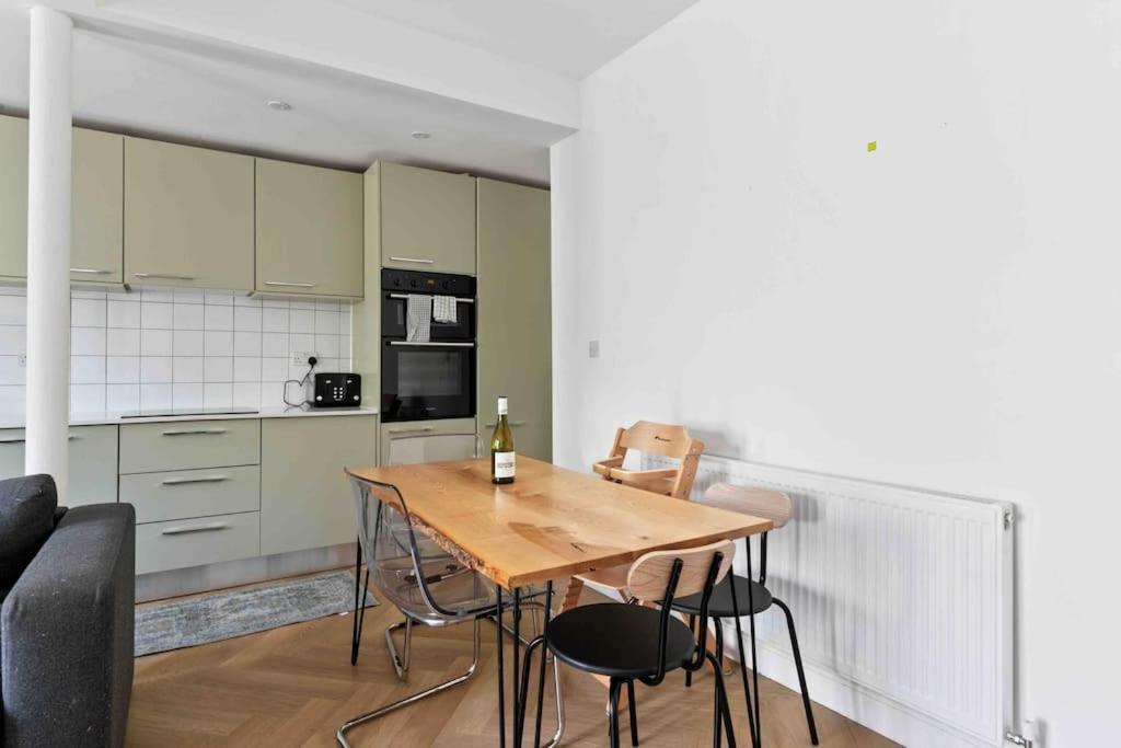 Modern 3 Bed In Tottenham * London