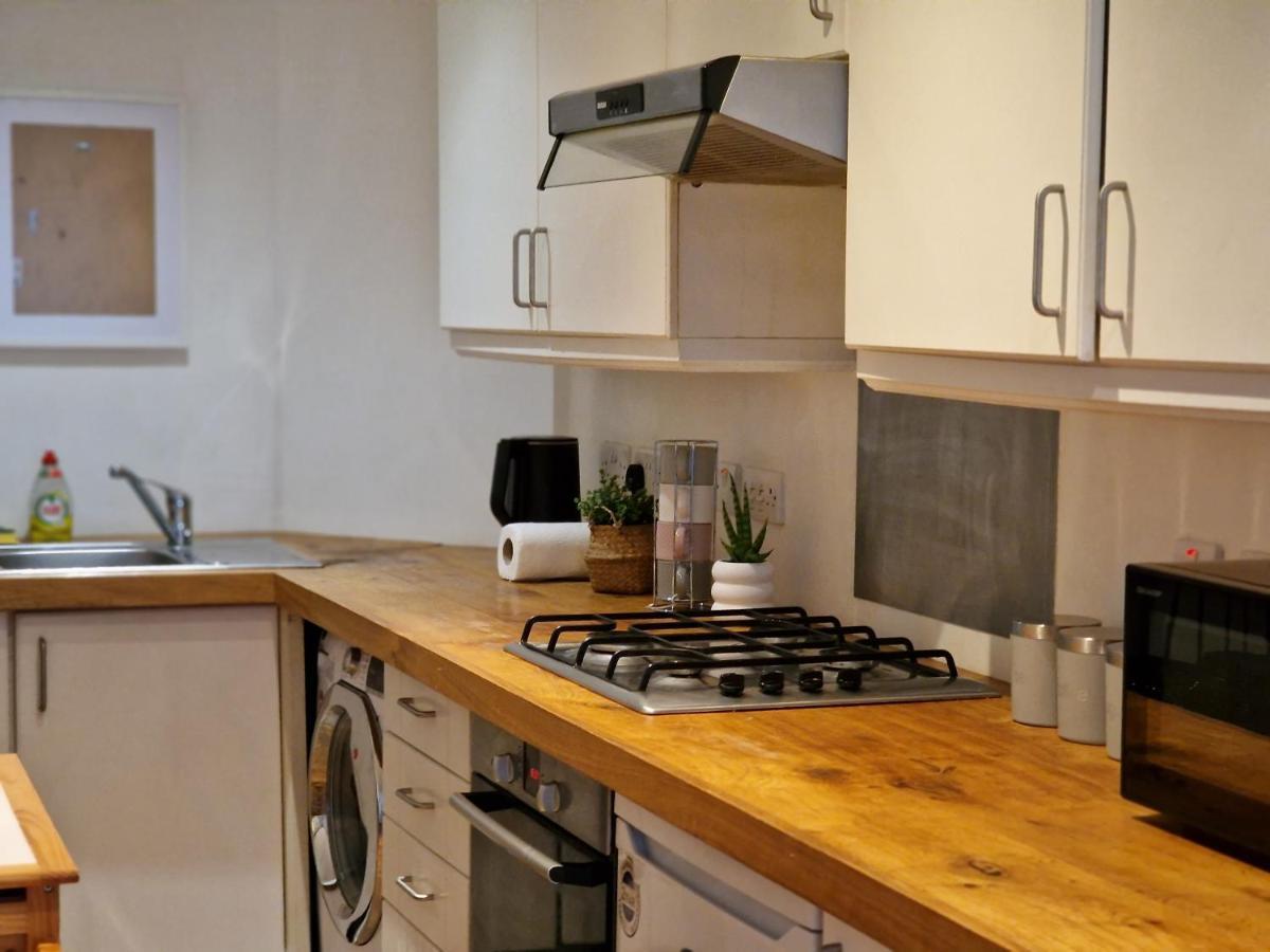 Apartment Lovely 1-bed In London