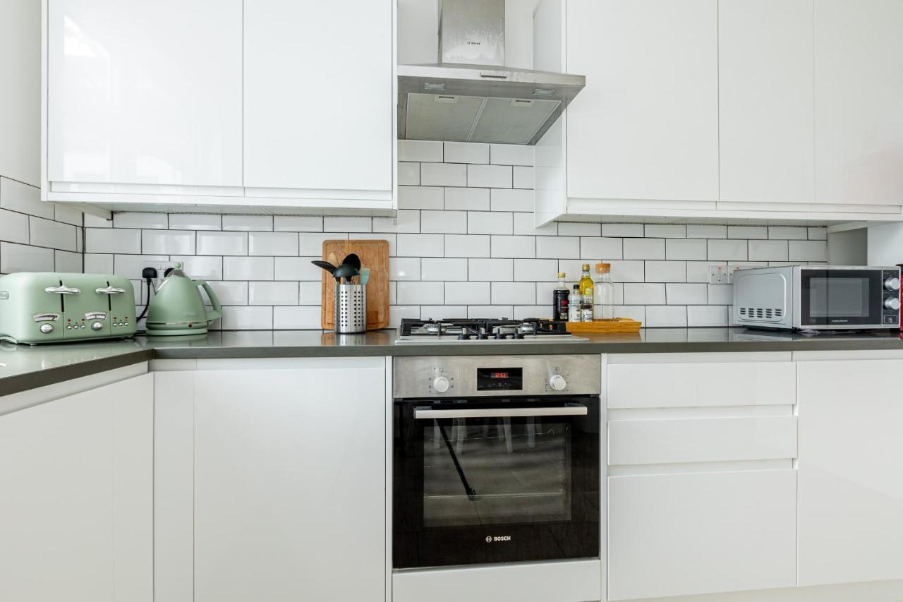 Spacious 3br House, 8 Min Kensal Green, Nw Londen