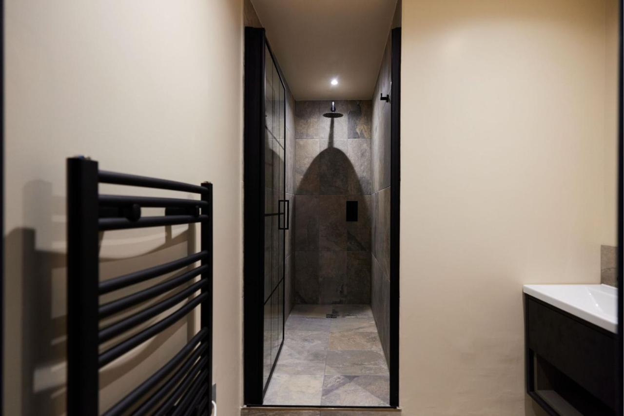 The Whitechapel Place - Stunning 2bdr Flat With Balcony Appartamento *