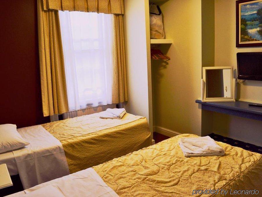 Hotel Oyo Golders London