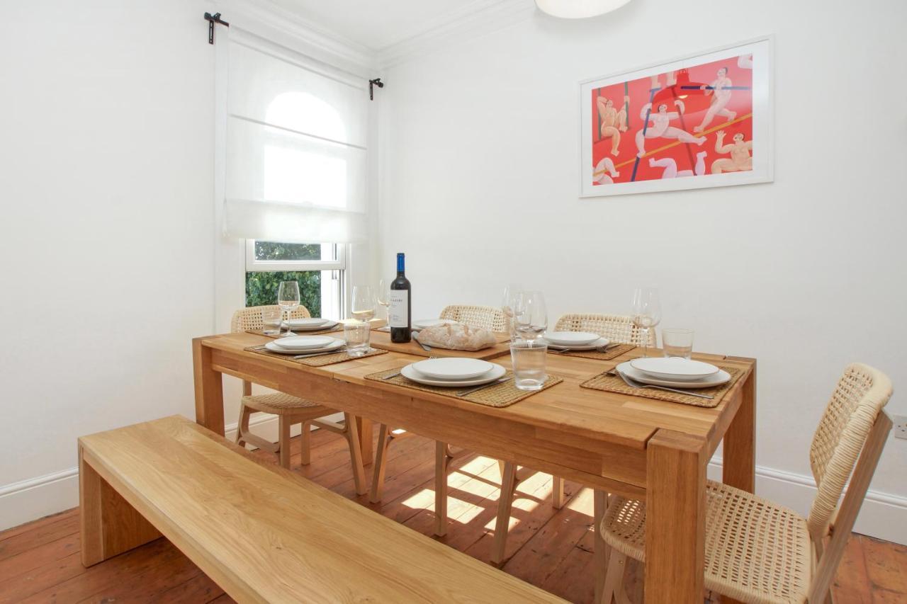 Bright, Stylish & Cosy 3-bed Flat Near Mile End Lägenhet London
