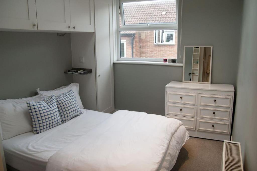 Gorgeous Hammersmith Home. Sleeps 6. Tube 5 Mins! Londra