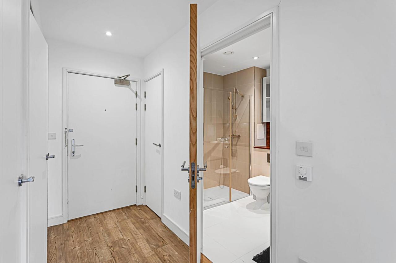 Apartment Beautiful In Surrey Quays *