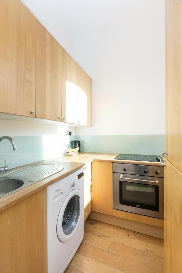 Sun Drenched 1 Bedroom In Farringdon Londra