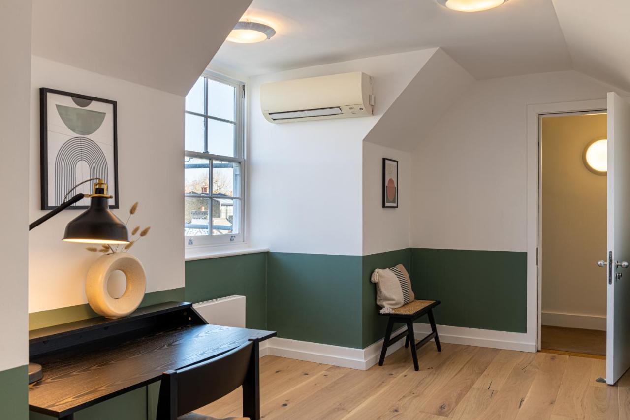 New 3bed With Air Con In Chelsea Apartment London