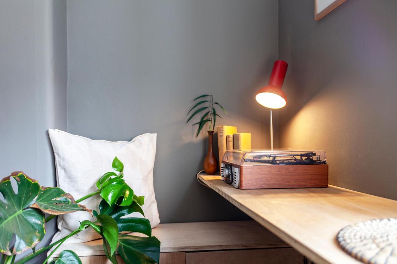 Leilighet Beautiful And Spacious 1br Apt, Bethnal London