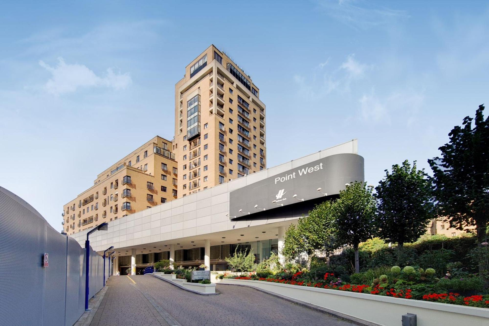 South Kensington - Point West Residences Lägenhet