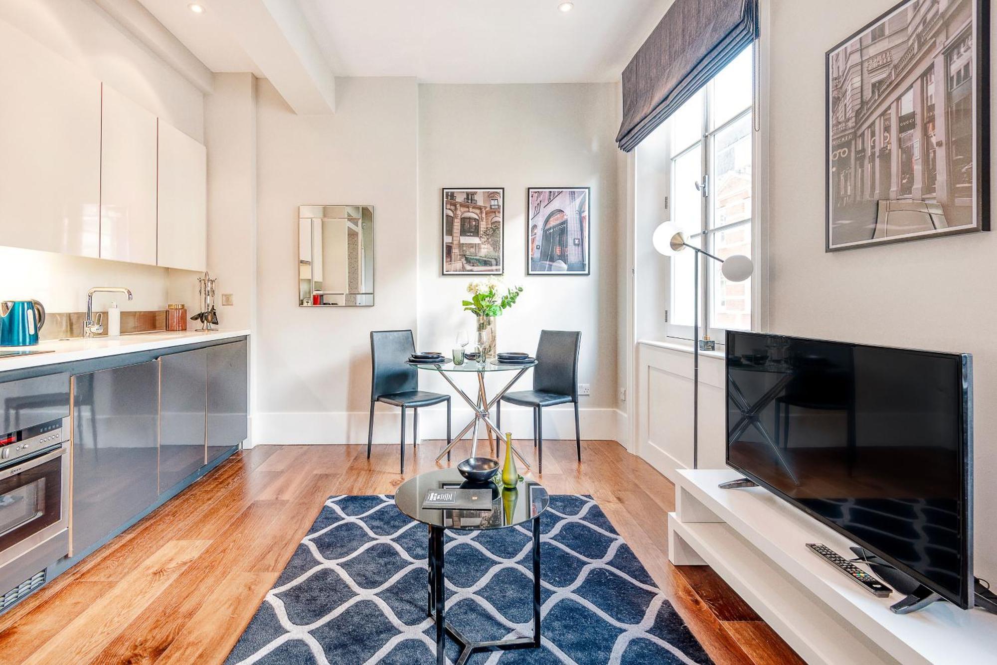 Arcore Premium Apartments: Mayfair Londra