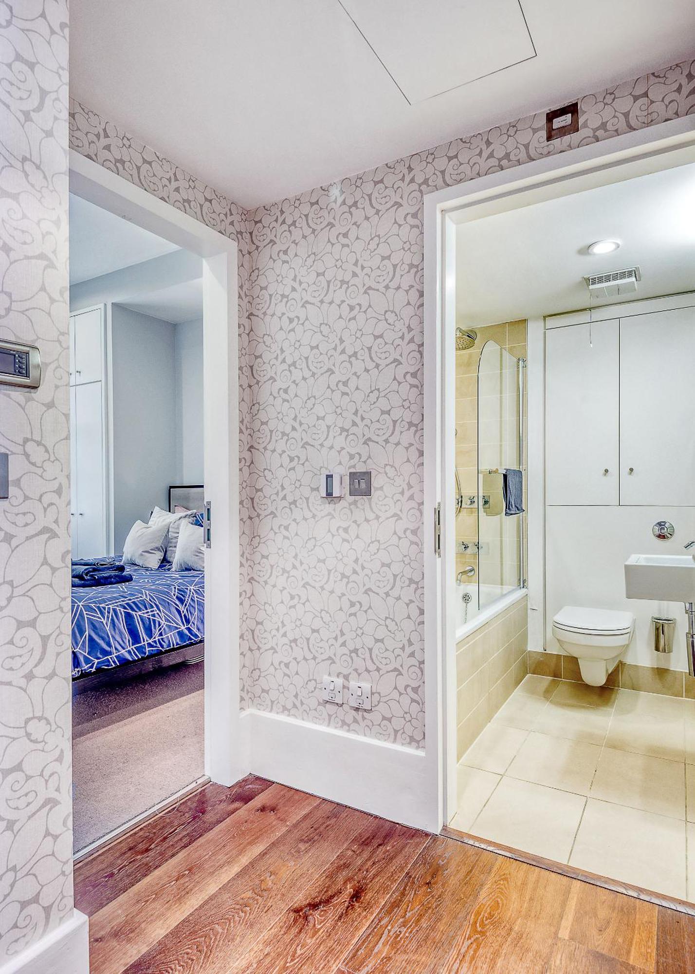 Arcore Premium Apartments: Mayfair * Londra