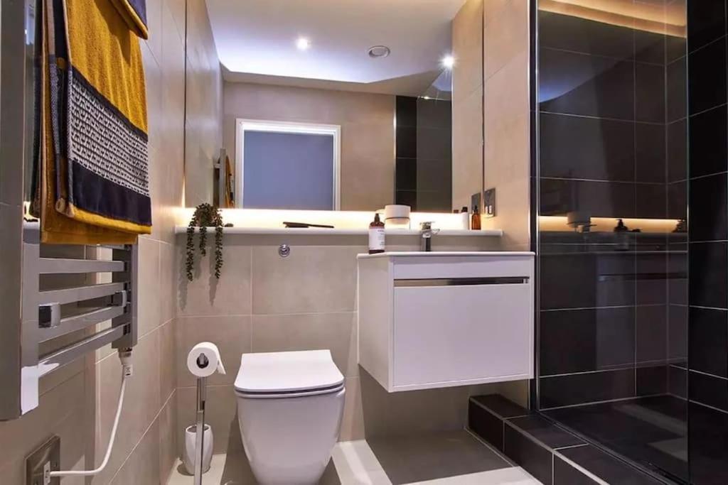 Kings Cross Walking Distance Luxury Private Garden House Lägenhet London