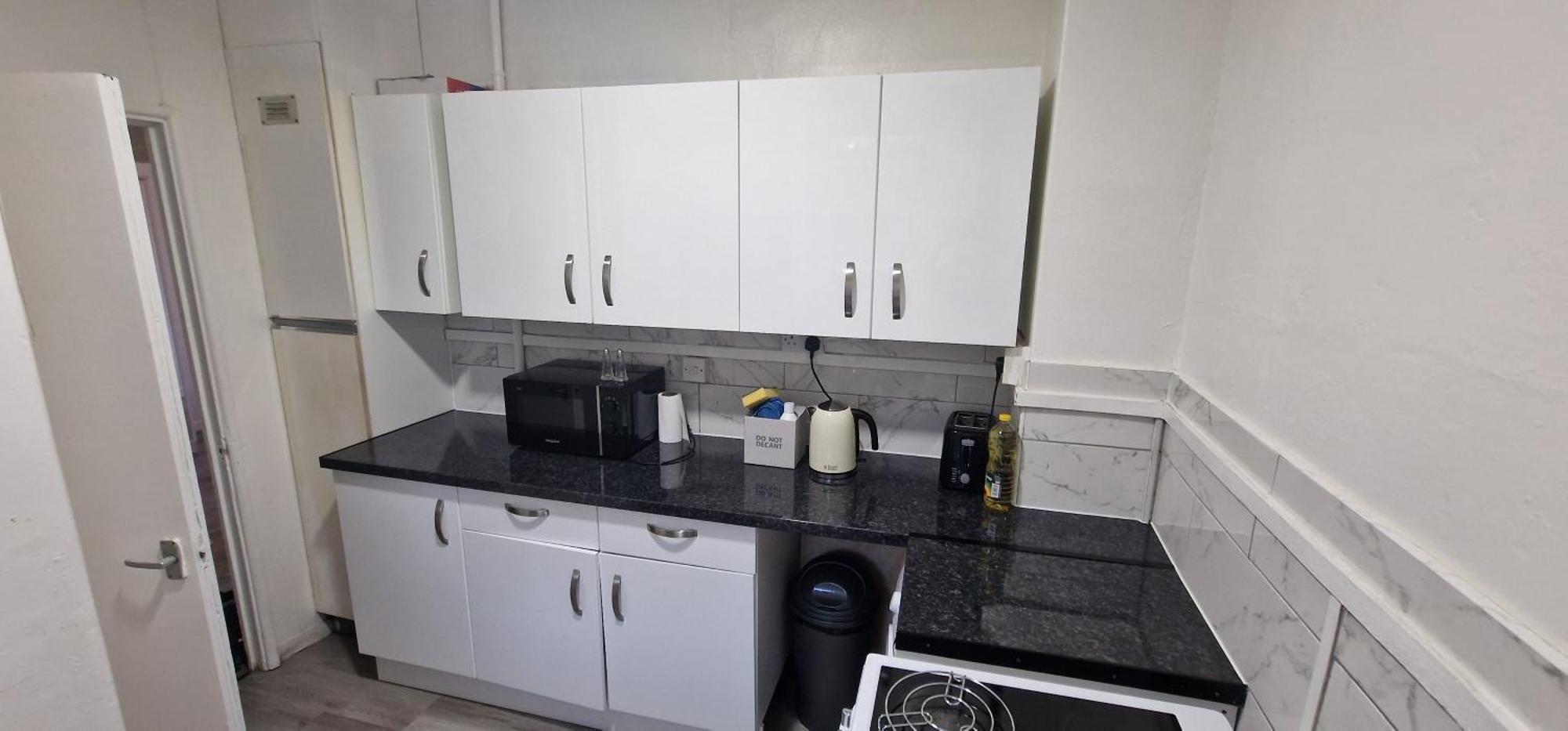Comfortable 2 Bedrooms Flat In Oval Appartement Londen