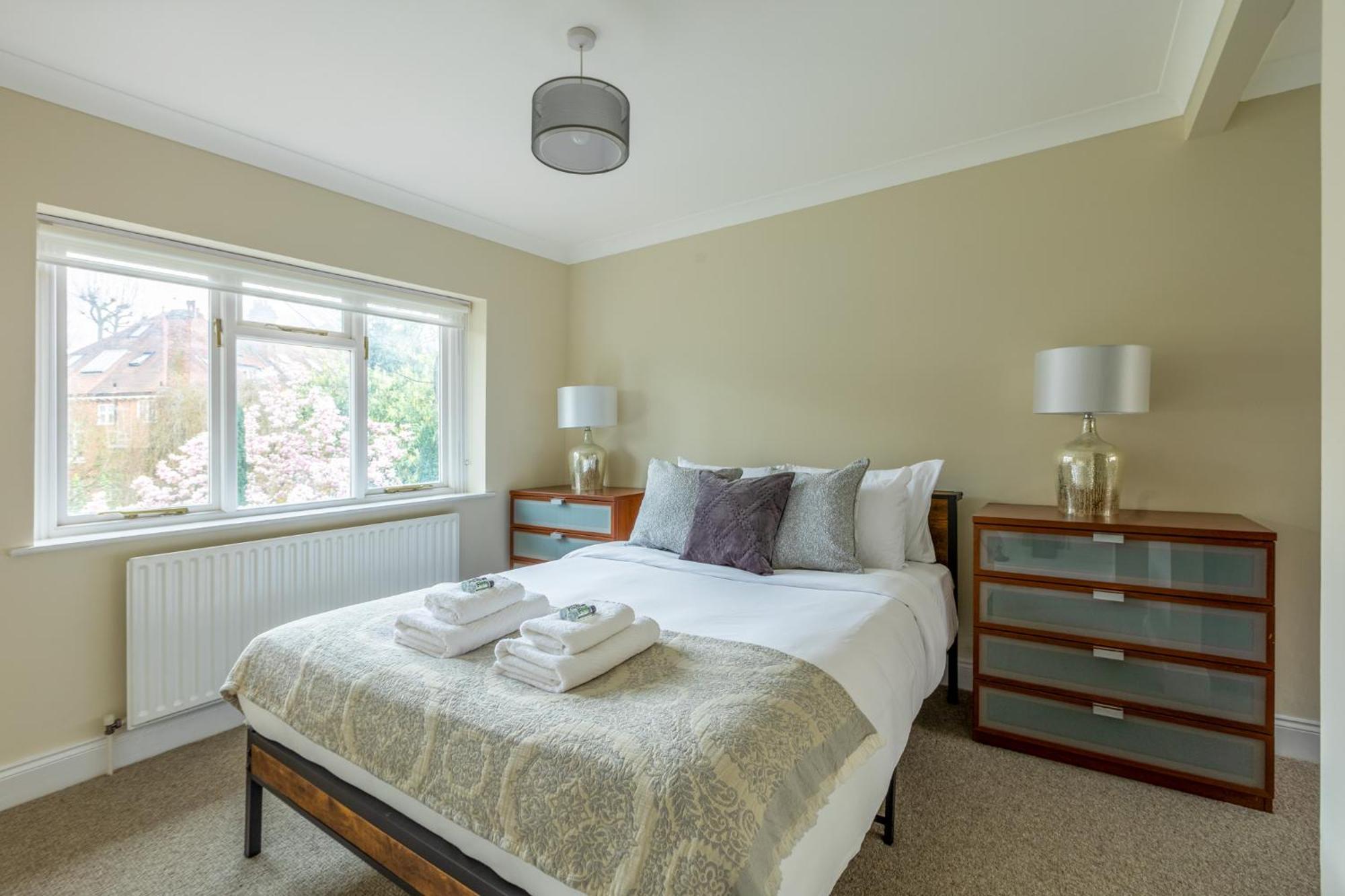 Lovely 2br In Peaceful Hampstead, Nw Holiday home *