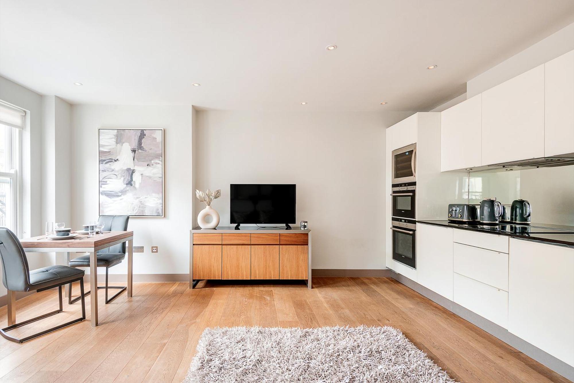 Arcore Premium Apartments: Mayfair * Londra