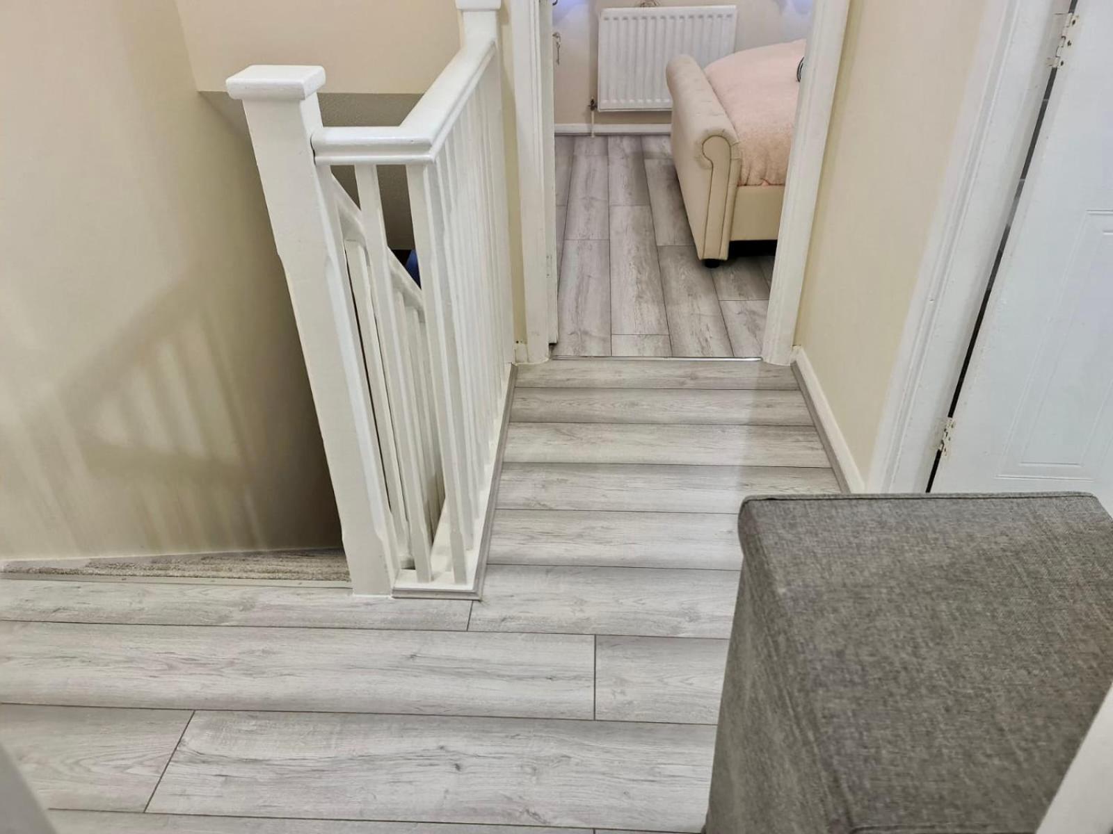 Feriehus - Sleeps 4 - Parking - Garden - Petfriendly London