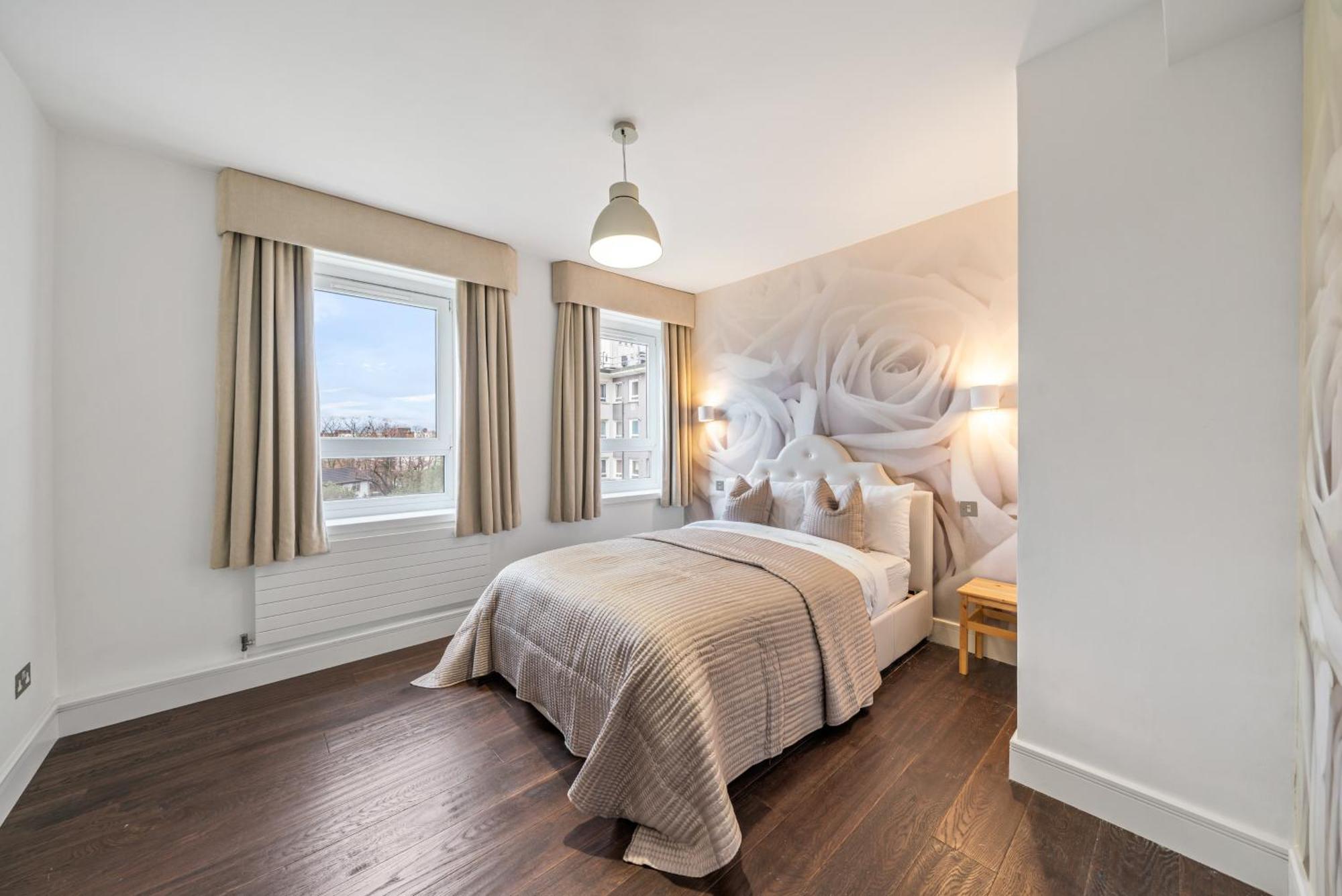 Relax, Play And Work In Lejlighed London