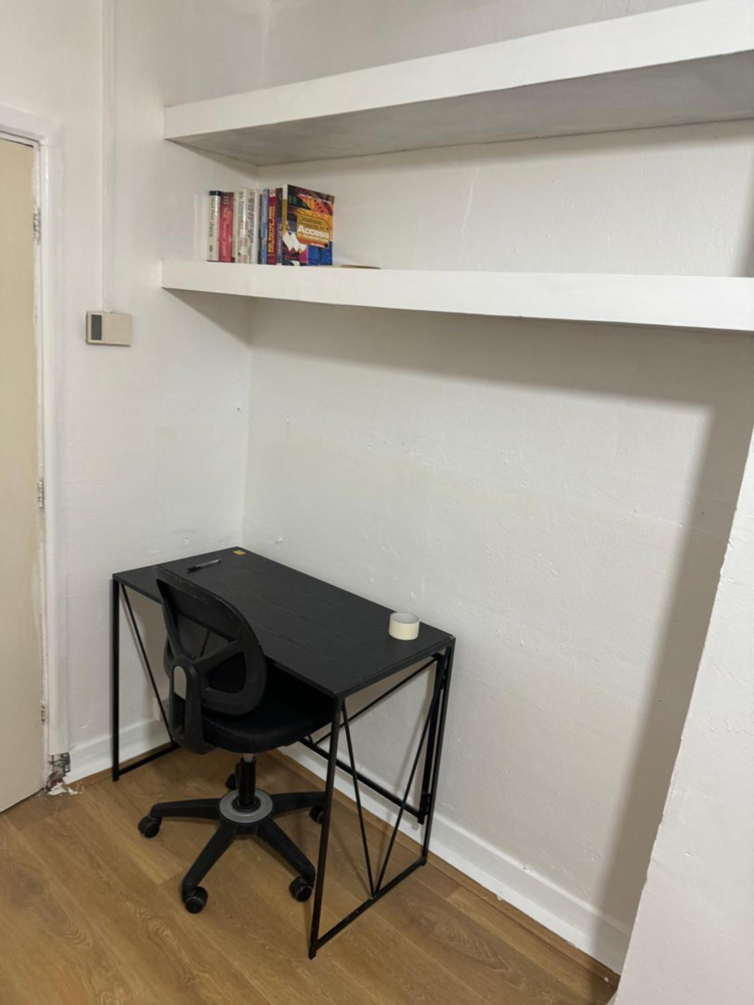 One Bedroom In Tower Bridge Road Apartment