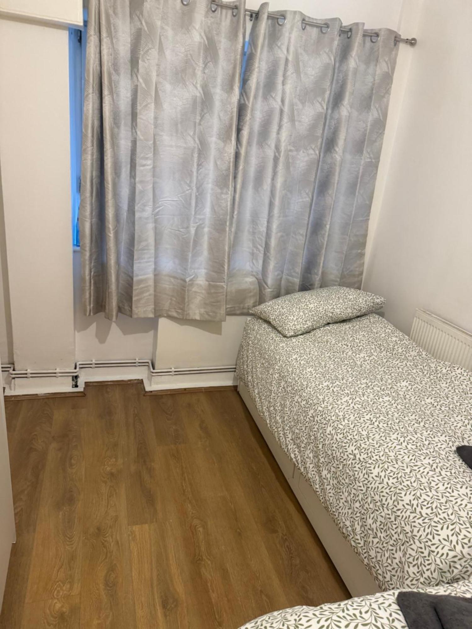 One Bedroom In Tower Bridge Road Apartment *