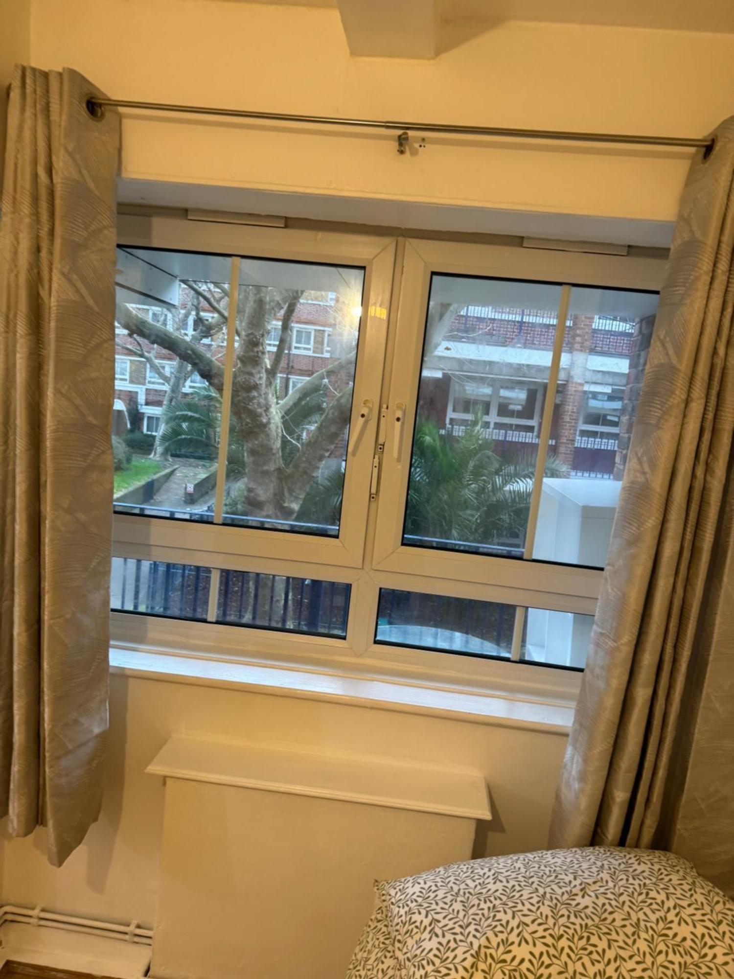 One Bedroom In Tower Bridge Road Apartment London