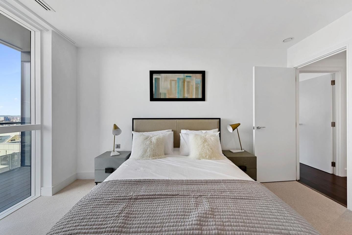Large 2 Bed With High Rise View Canary Wharf Apartment