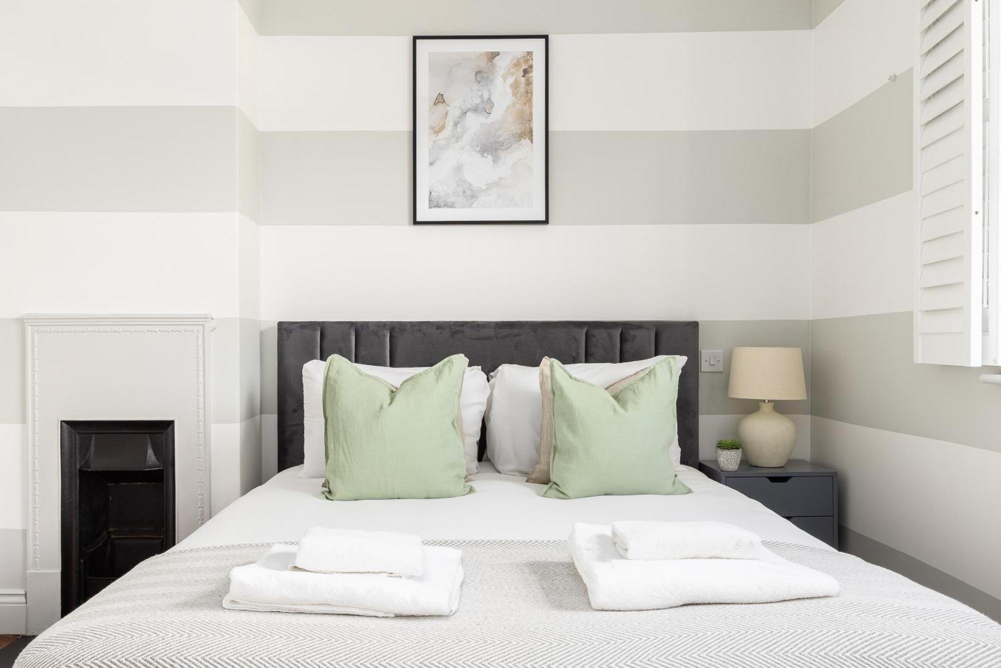 The Putney Apartment *