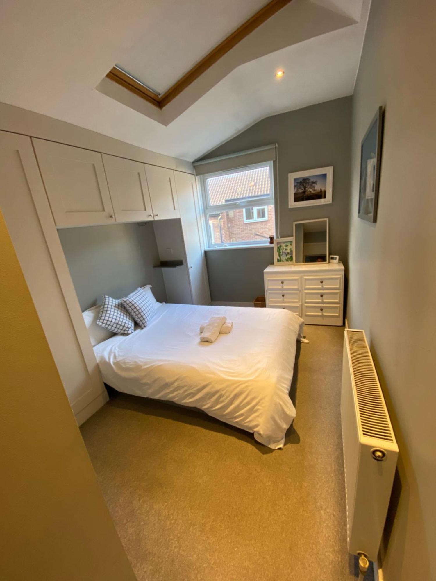 Gorgeous Hammersmith Home. Sleeps 6. Tube 5 Mins! Londra