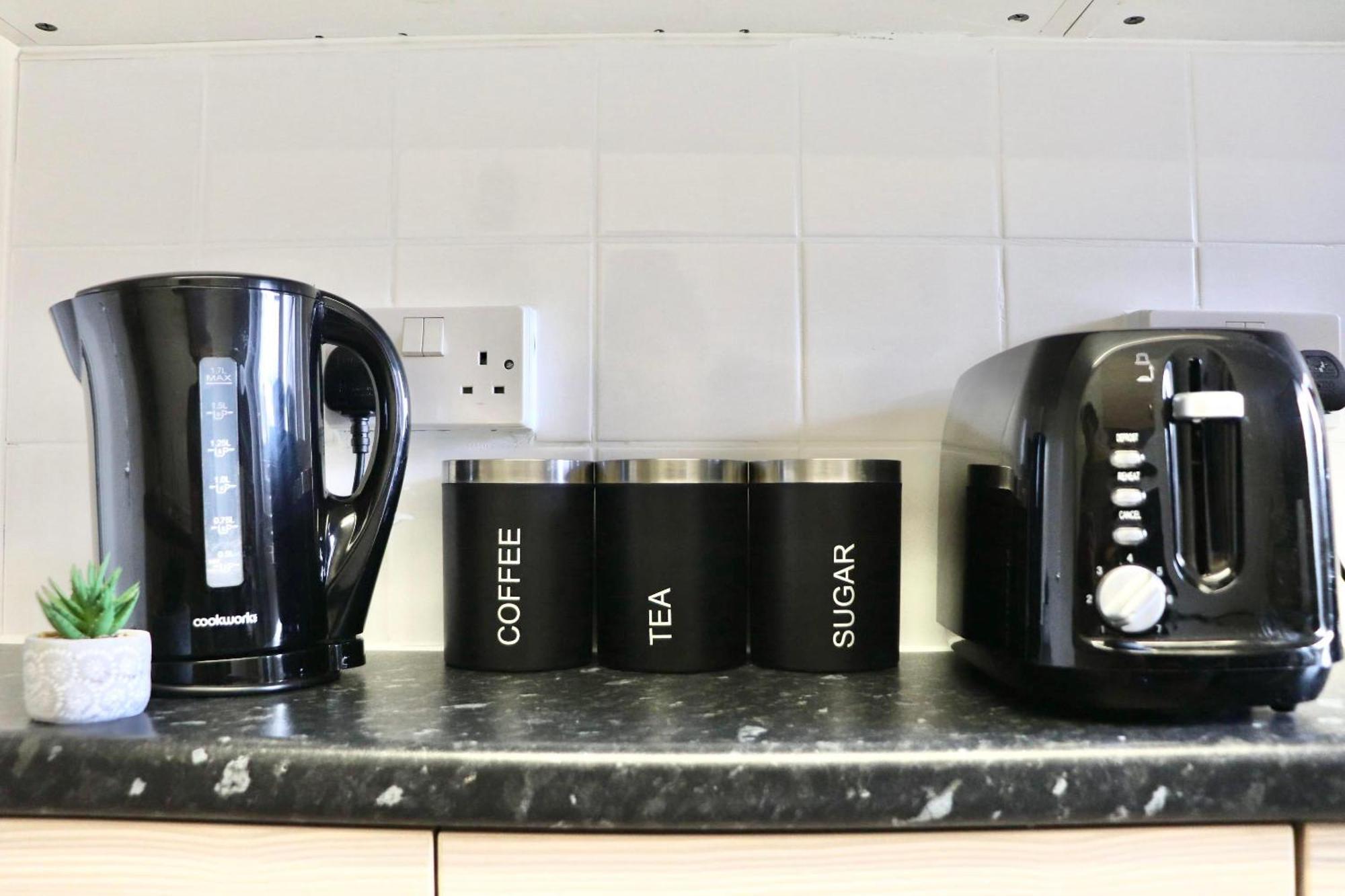 Apartment Stunning Apartment, Sleeps 4, London, 1 Bedroom, Zone 1, Kennington - Open For Business Stays, Long And Families Relocating