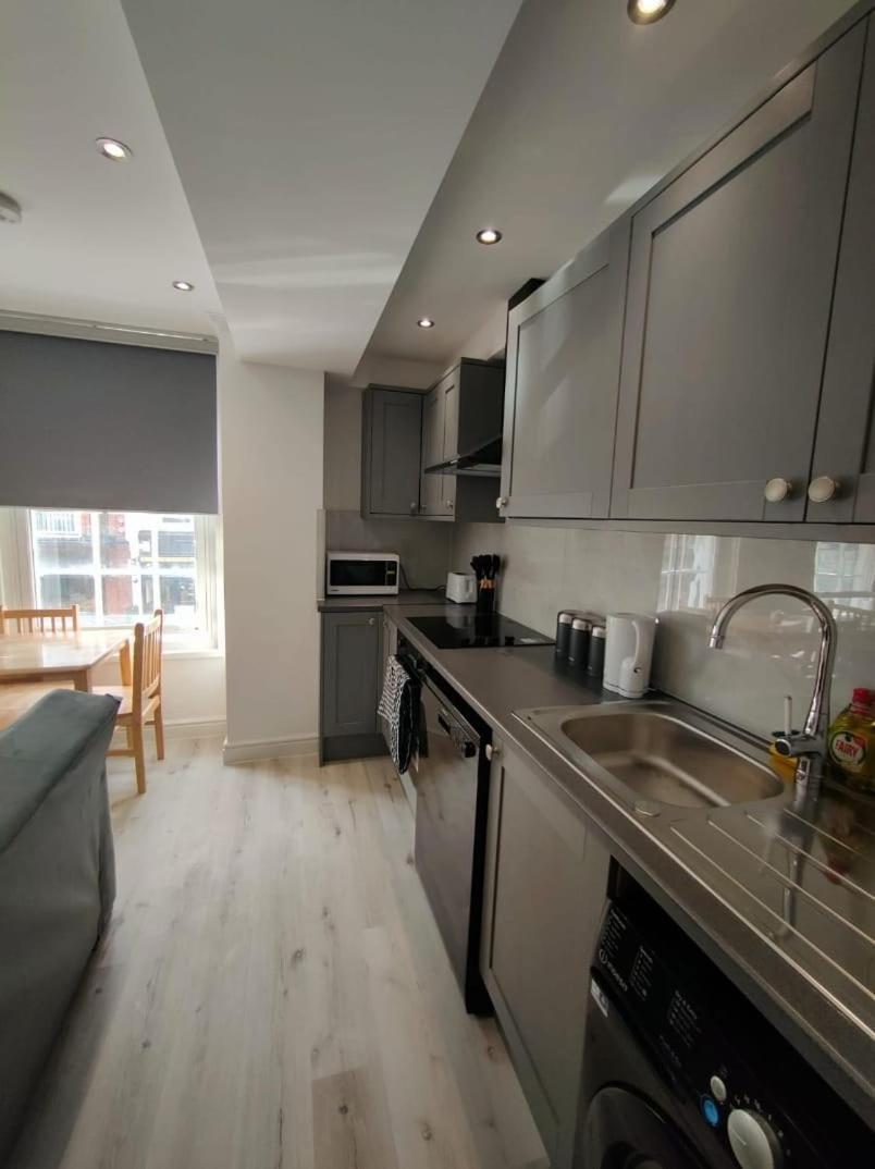 Flat 5 Crawford Apartment London