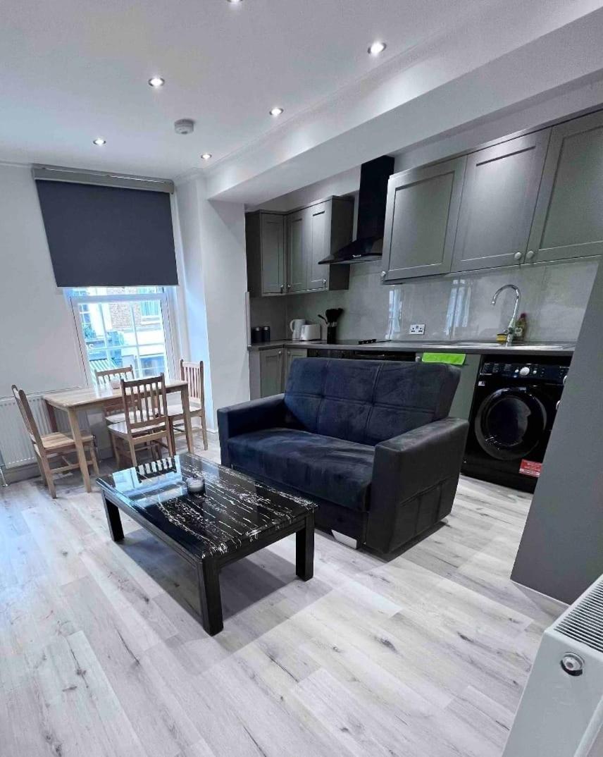 Flat 5 Crawford London