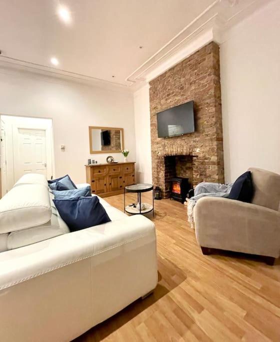 A Charming One Double Bedroom Flat Lägenhet *