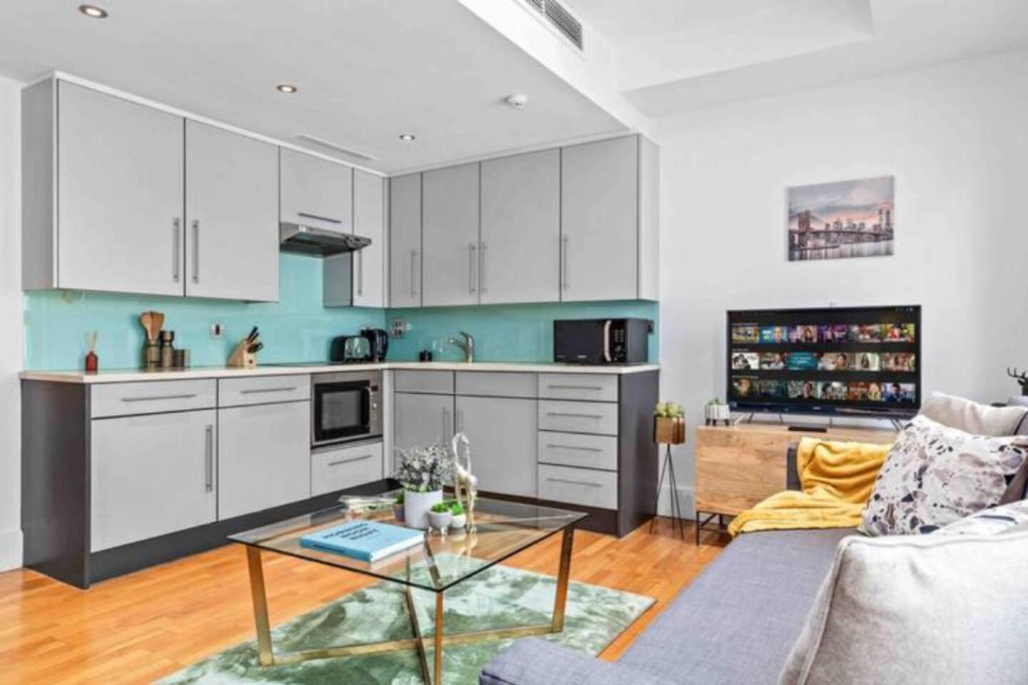 Sleep 4 In St Piccadilly Hy10 London