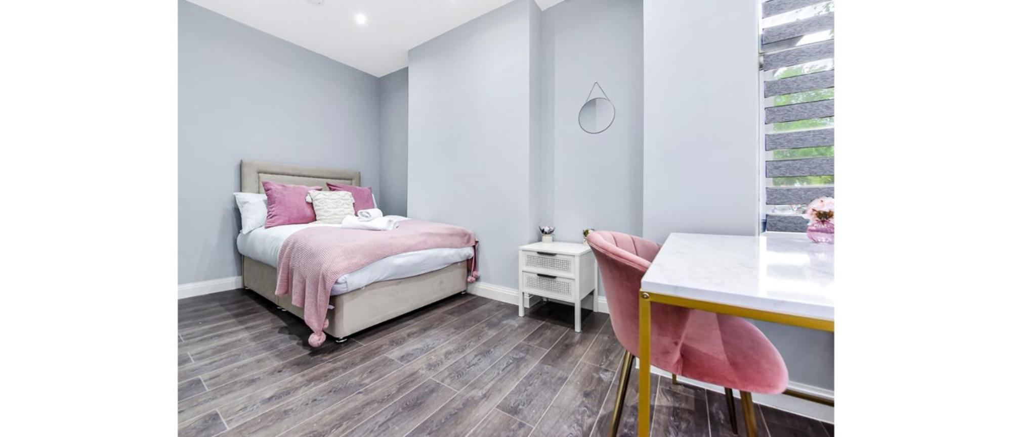 Sleek Modern 3br Flat In Nunhead London