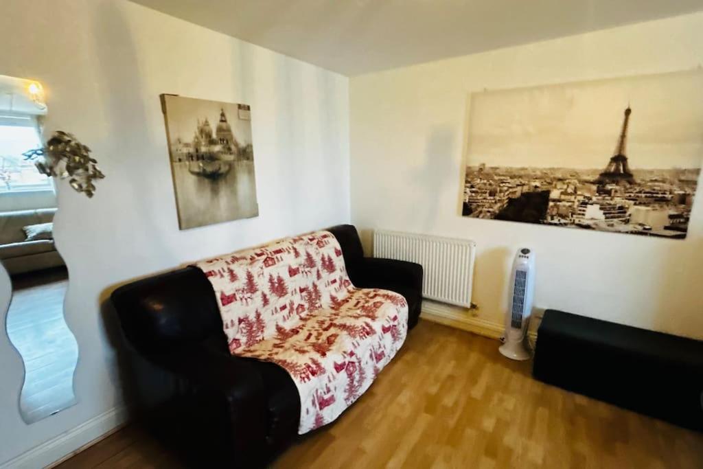 Property Not For Booking * Londen