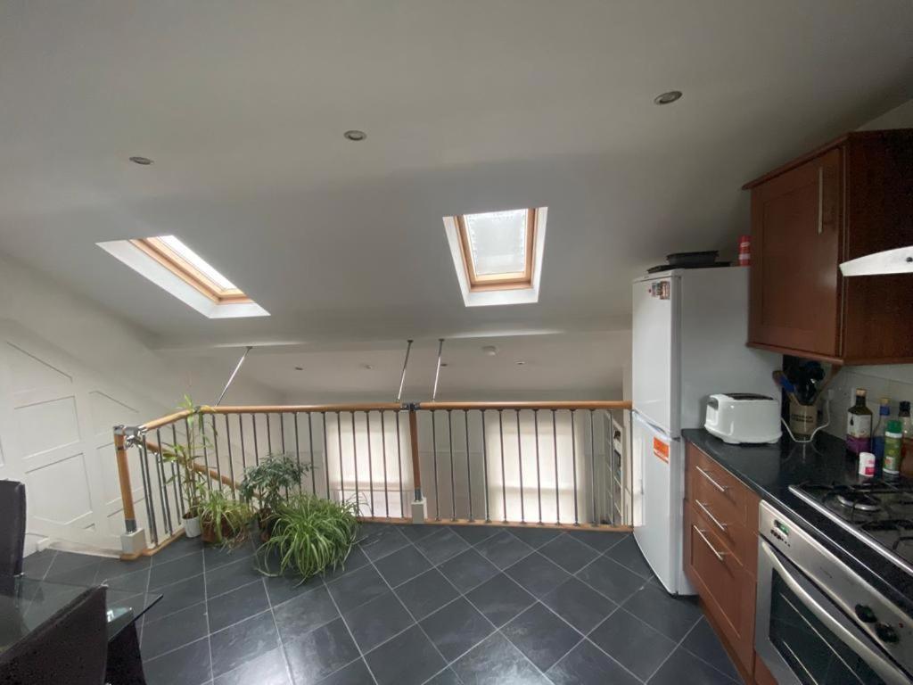 Gorgeous Hammersmith Home. Sleeps 6. Tube 5 Mins! Appartamento *
