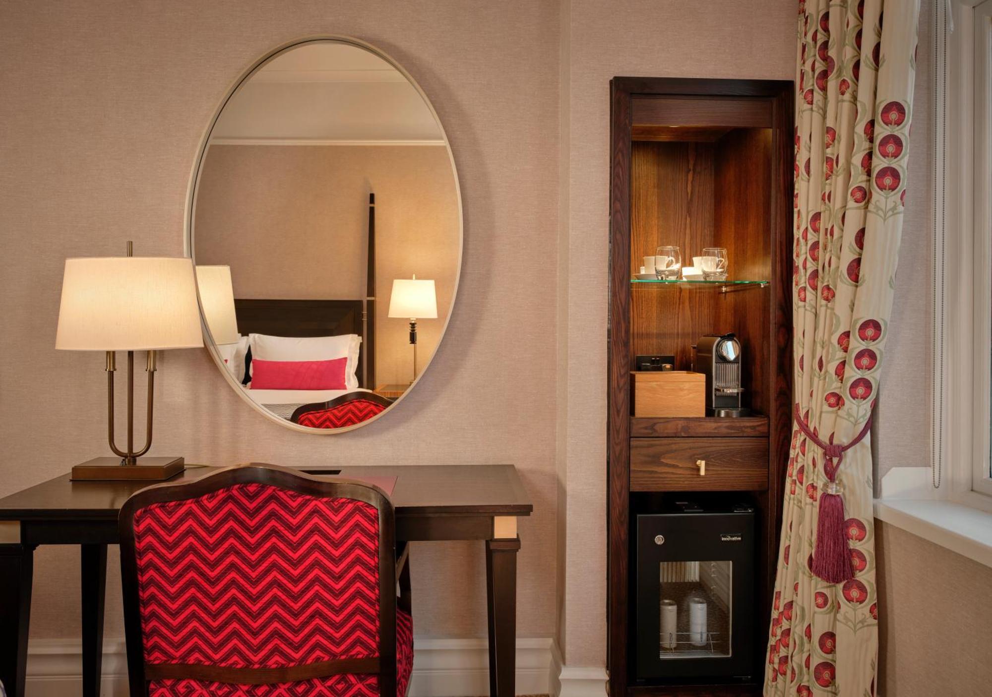 St. Ermin's Hotel, Autograph Collection 4*