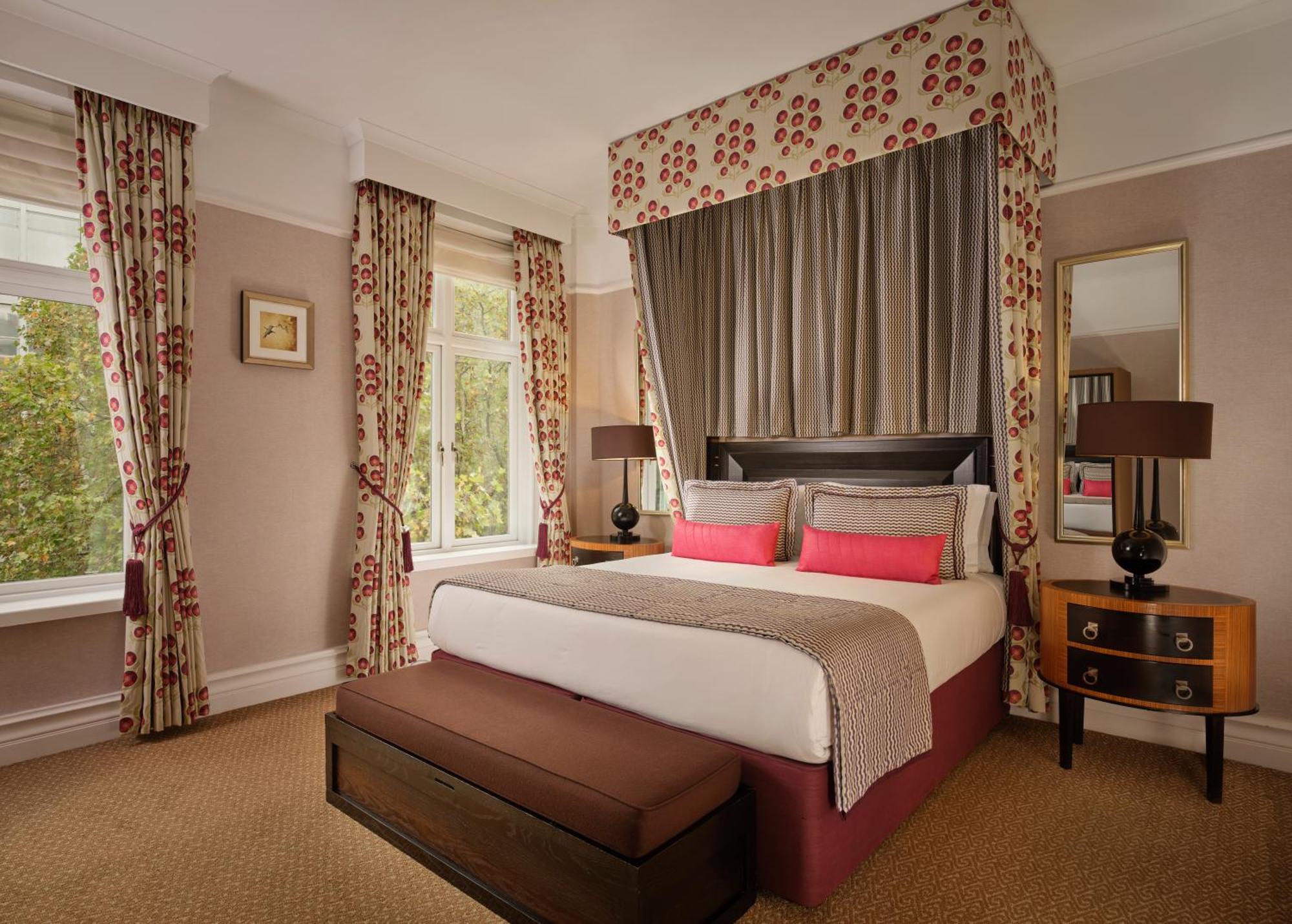 St. Ermin's Hotel, Autograph Collection 4*