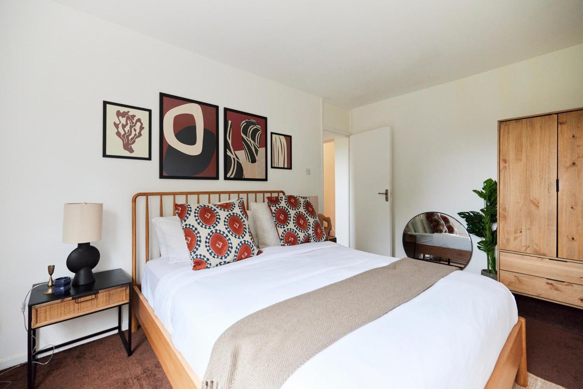 The Kennington Park Crib - Lovely 2bdr Flat With Garden London