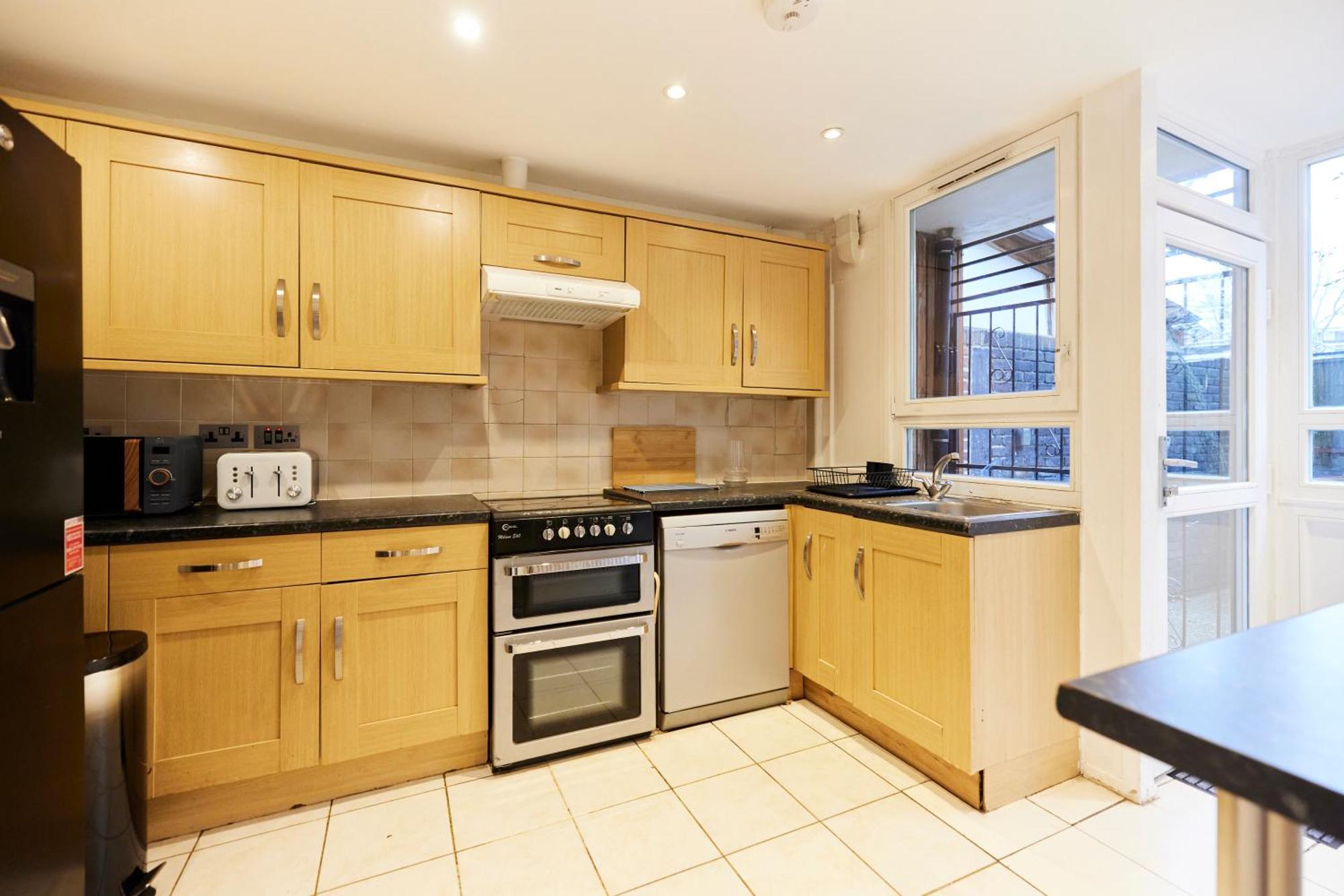 The Kennington Park Crib - Lovely 2bdr Flat With Garden Leilighet