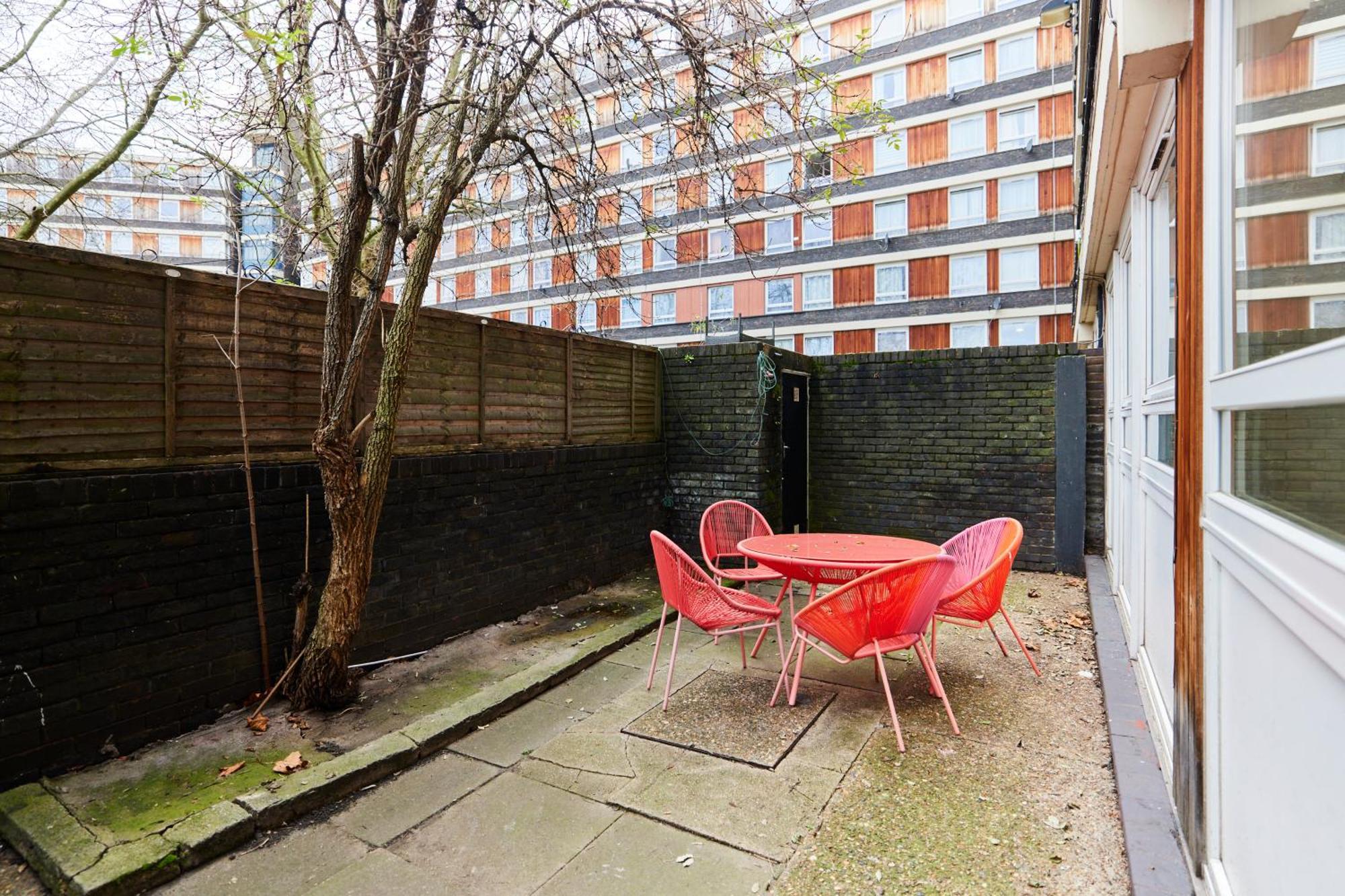 The Kennington Park Crib - Lovely 2bdr Flat With Garden