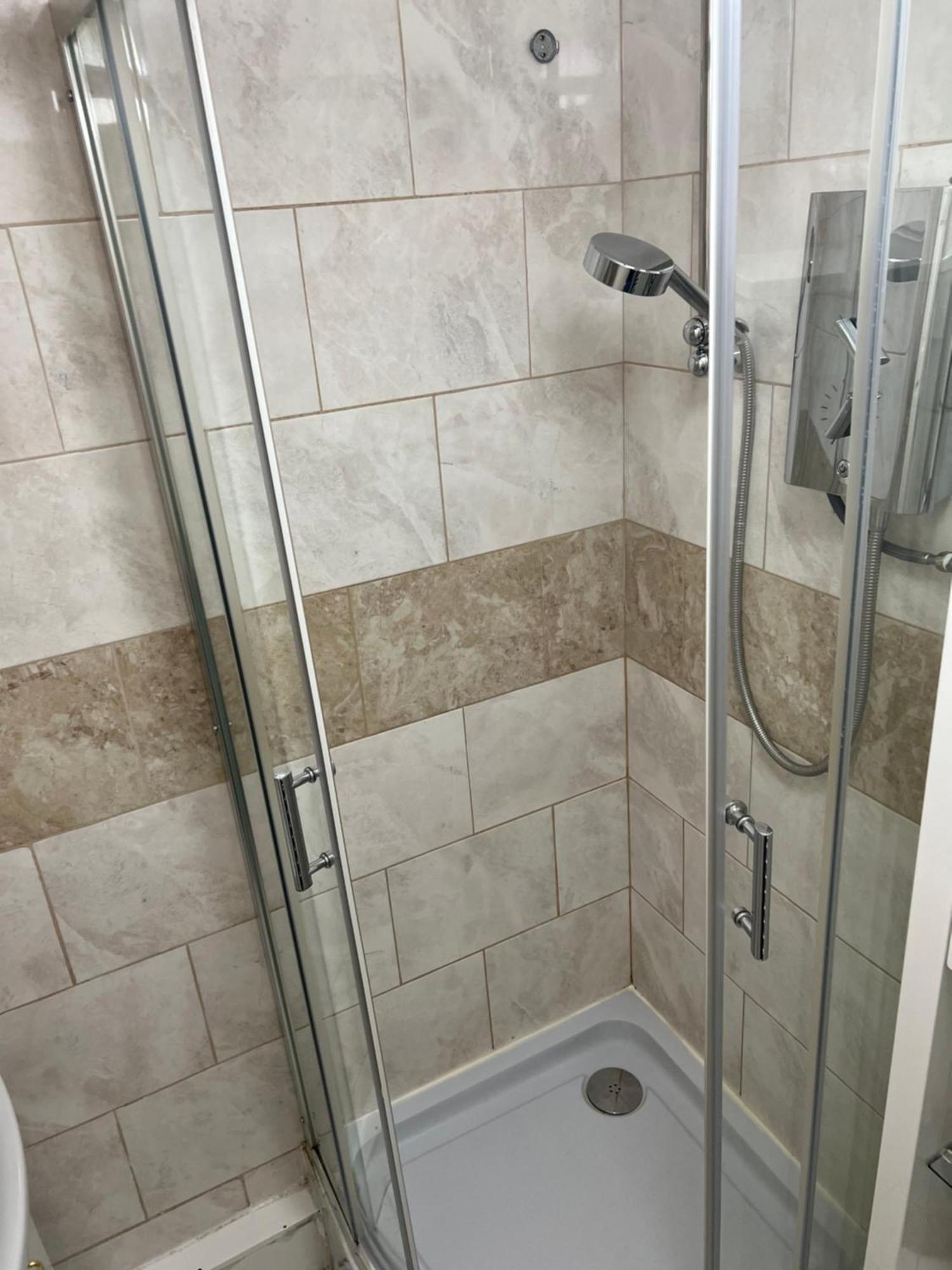 3-bedroom In The Heart Of Apartment London