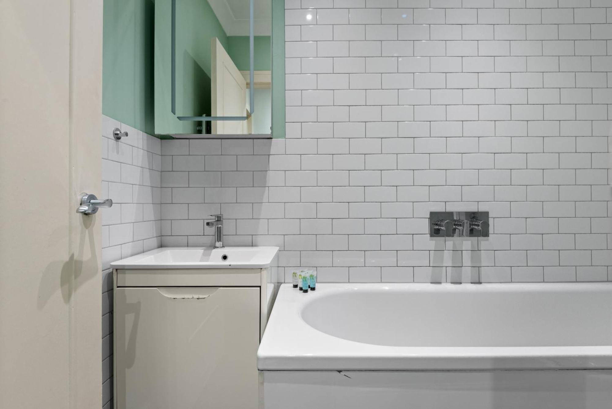 Londwell, Boutique Bliss Nestled In Knightsbridge By Harrods London