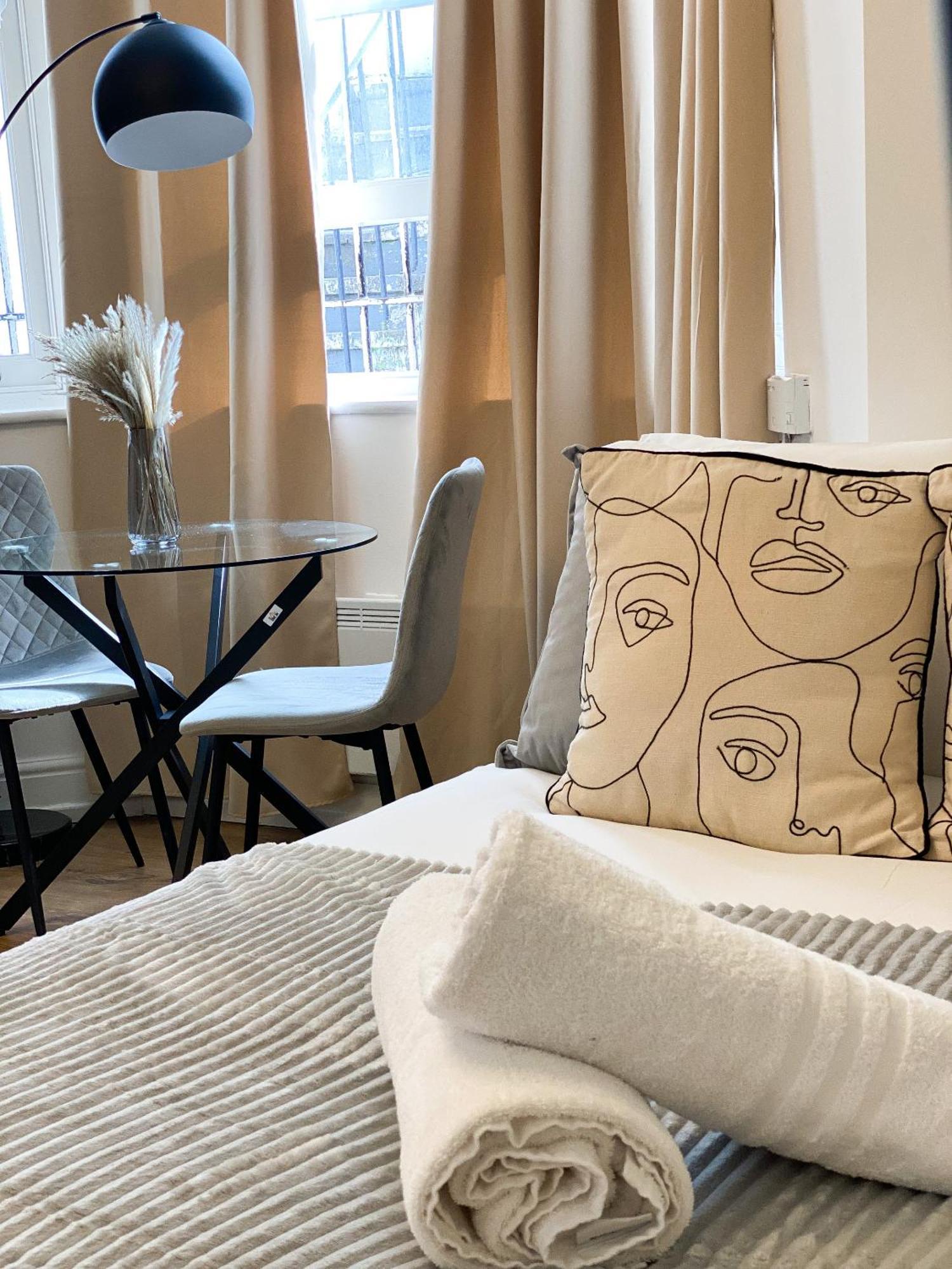 Holland Road Apartment London