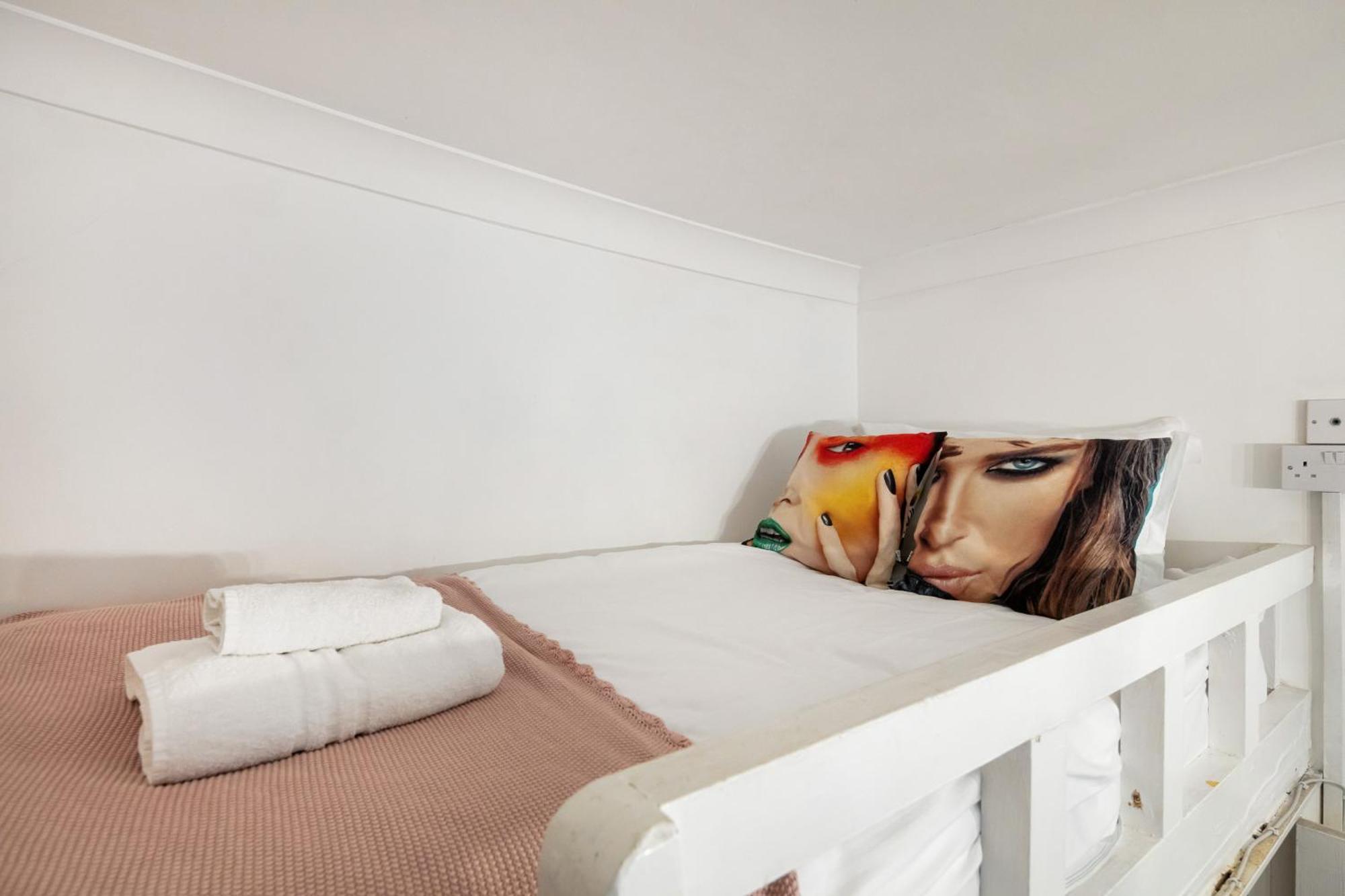 Deluxe Airconditioned Two Bed In Covent Garden London