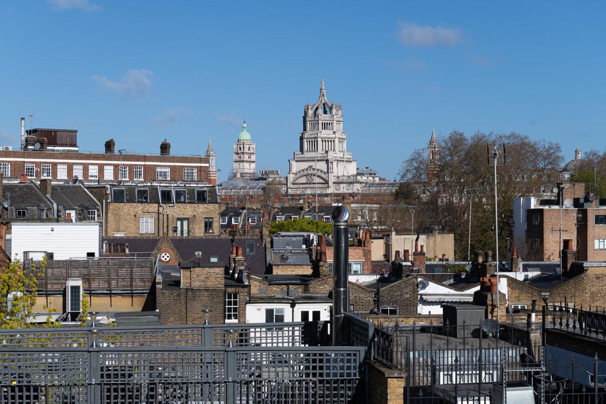 Apartment New 3bed With Air Con In Chelsea London