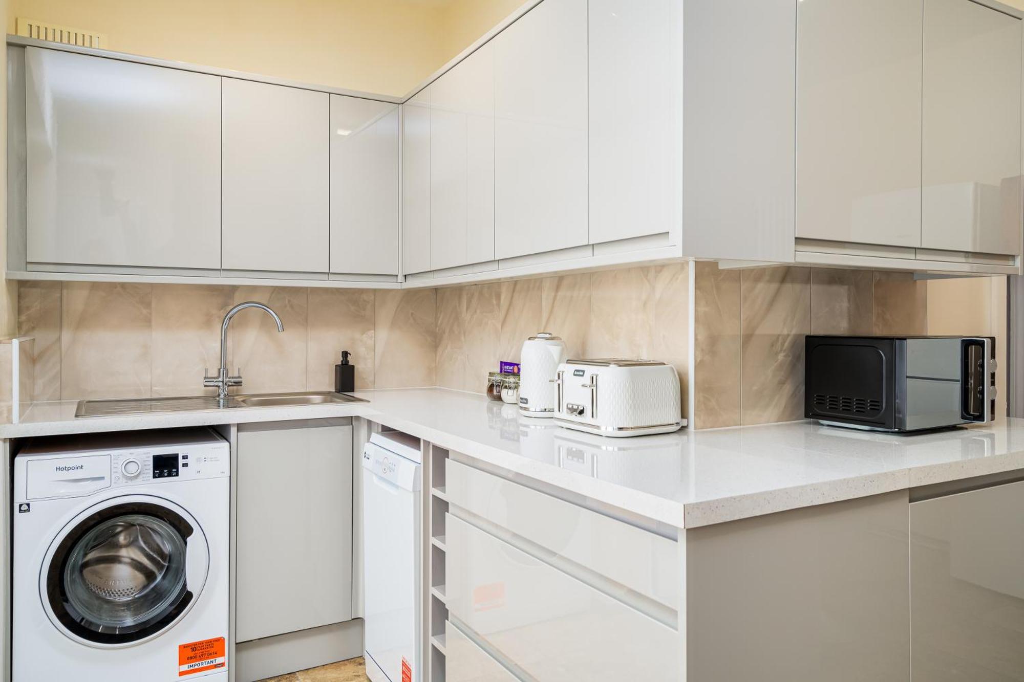 Homely And Stylish With A Garden In East Finchley * London